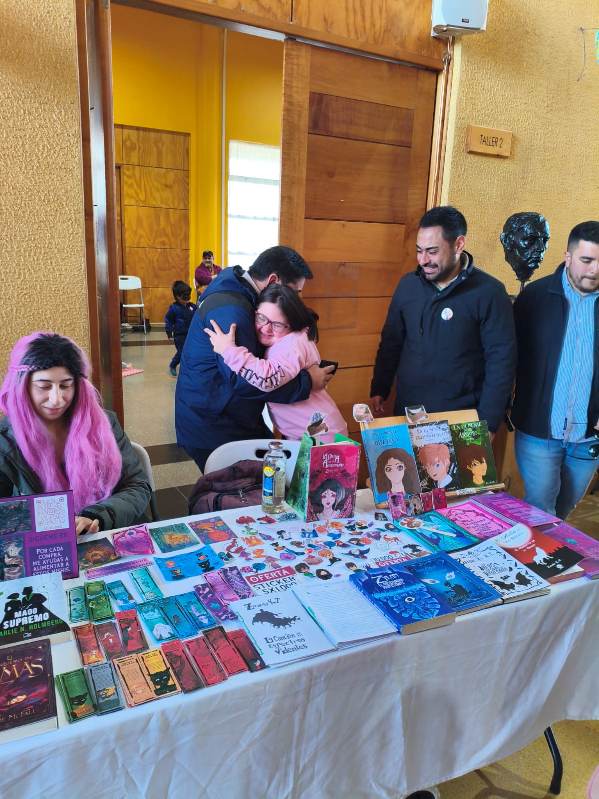 Segunda Feria del Libro Usado reunió a más de 10 expositores en Lautaro