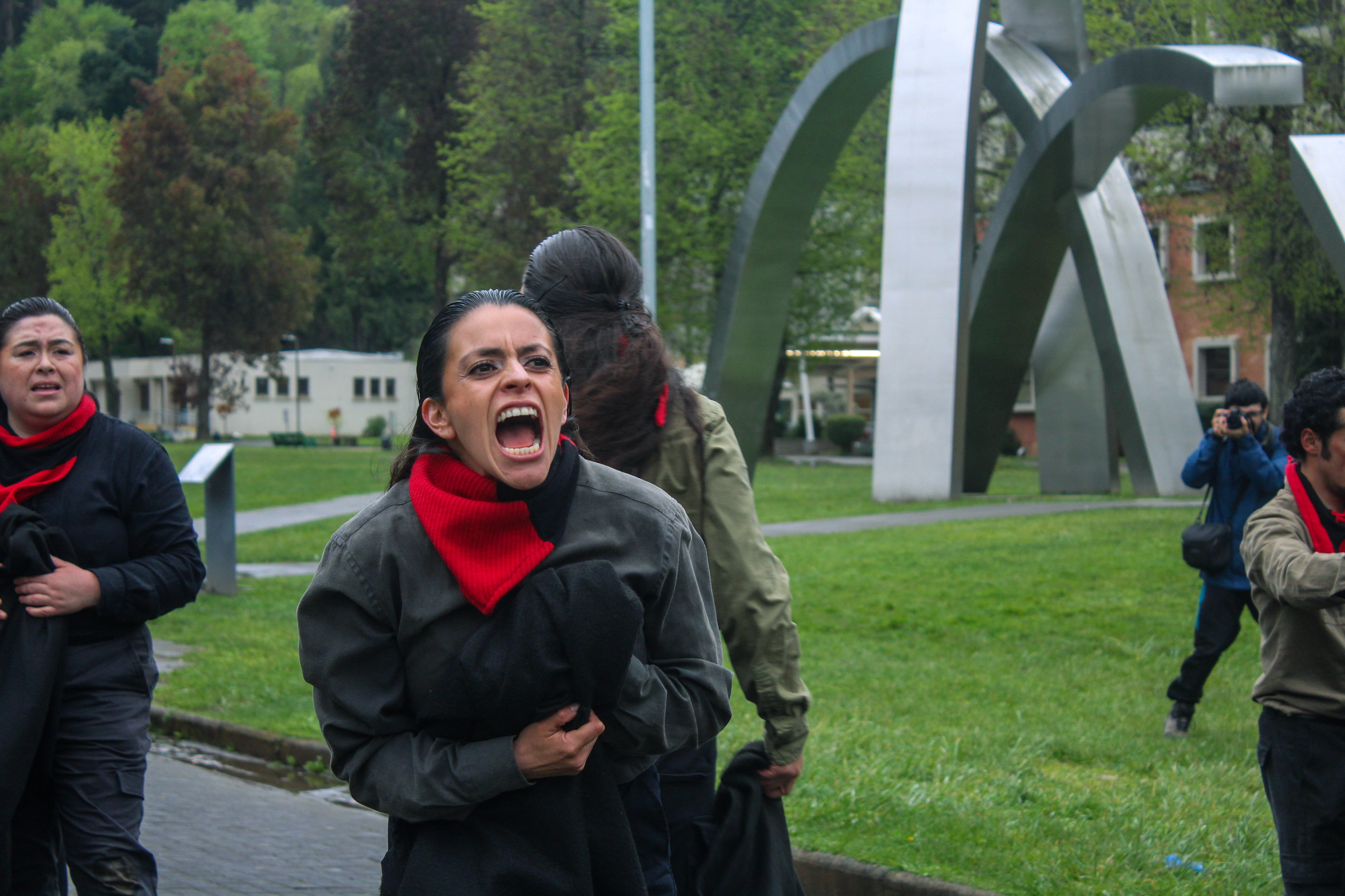 Las Voces de Víctor: Cantares Callejeros